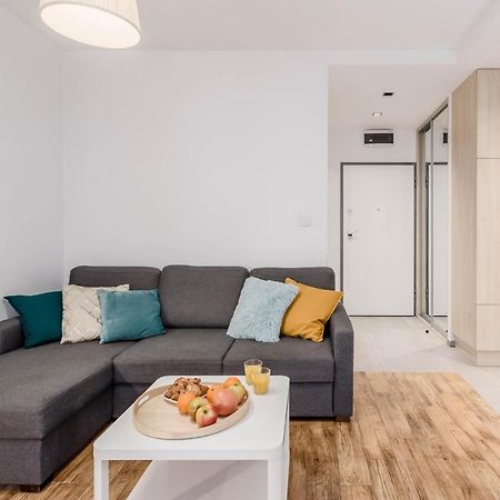 Chill Apartments Wola Center Varşovia Exterior foto