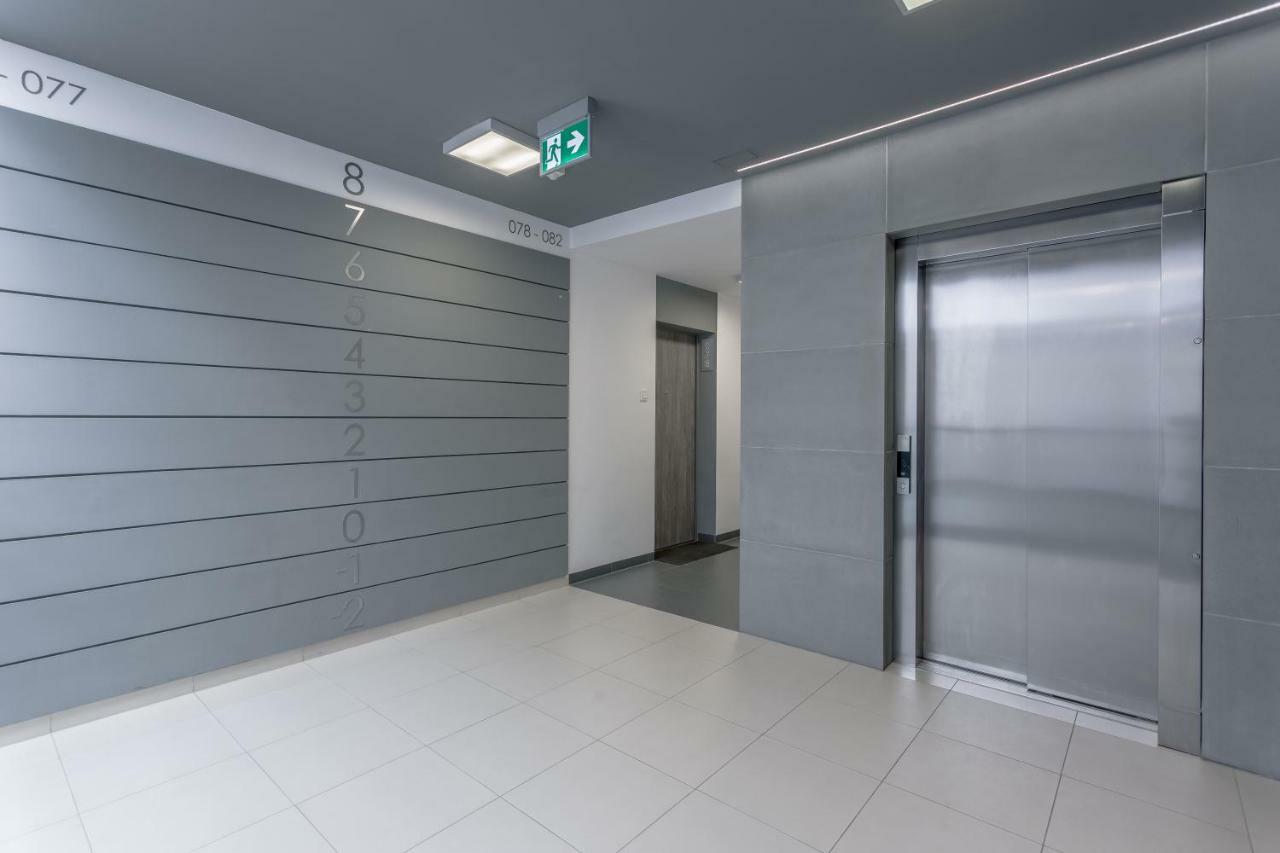 Chill Apartments Wola Center Varşovia Exterior foto
